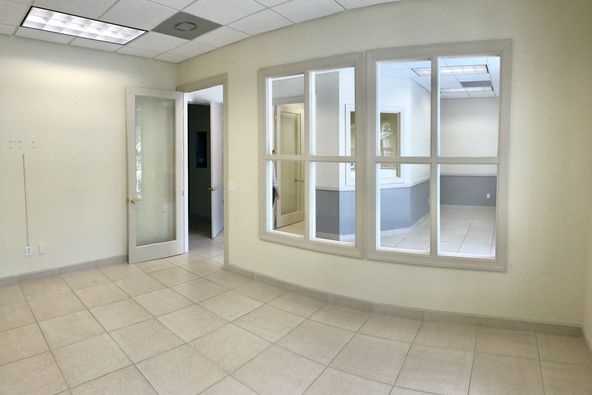 12268 Tamiami Trl E, Naples, FL 34113
